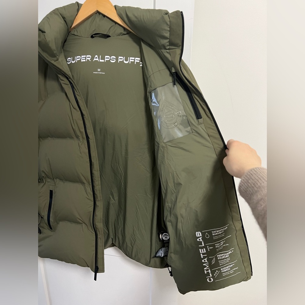 Aritzia The Super Alps Puff₂o™ -100% Waterproof  Sz M - Picture 8 of 16
